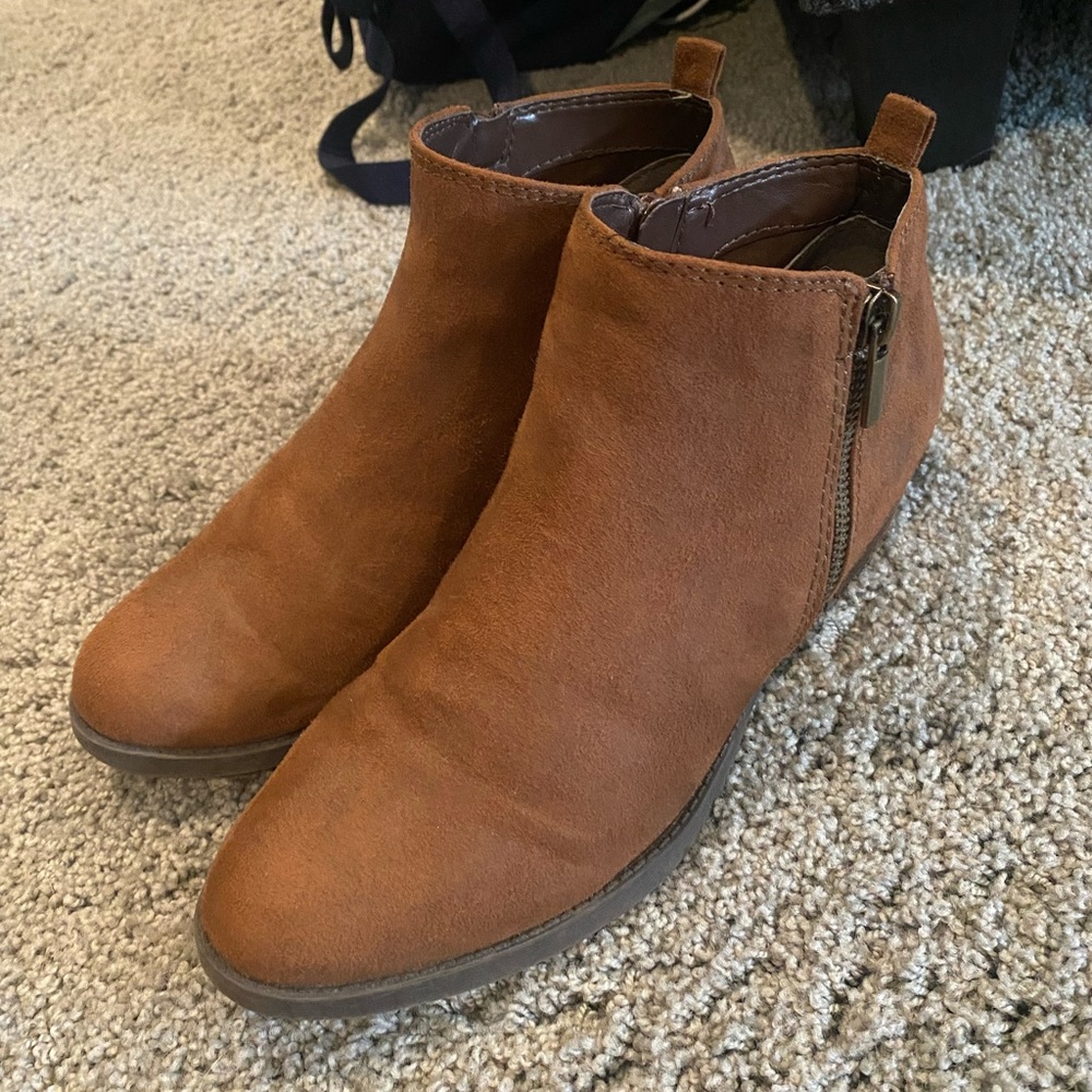 Cute Booties! - Picture 2 of 4